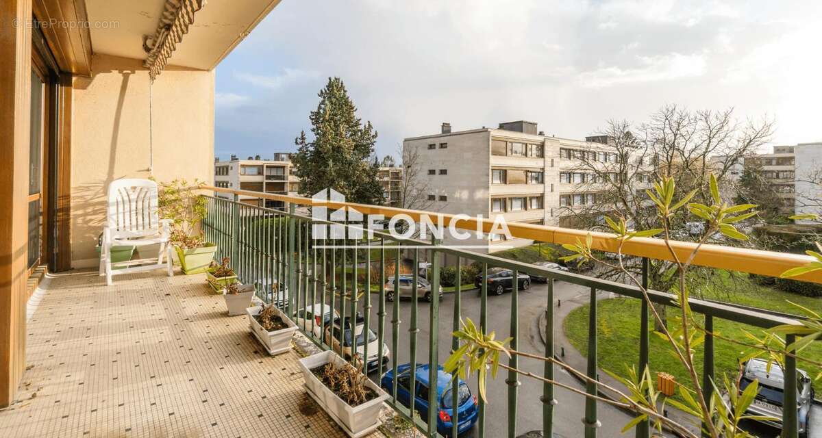 Appartement à NOISY-LE-ROI