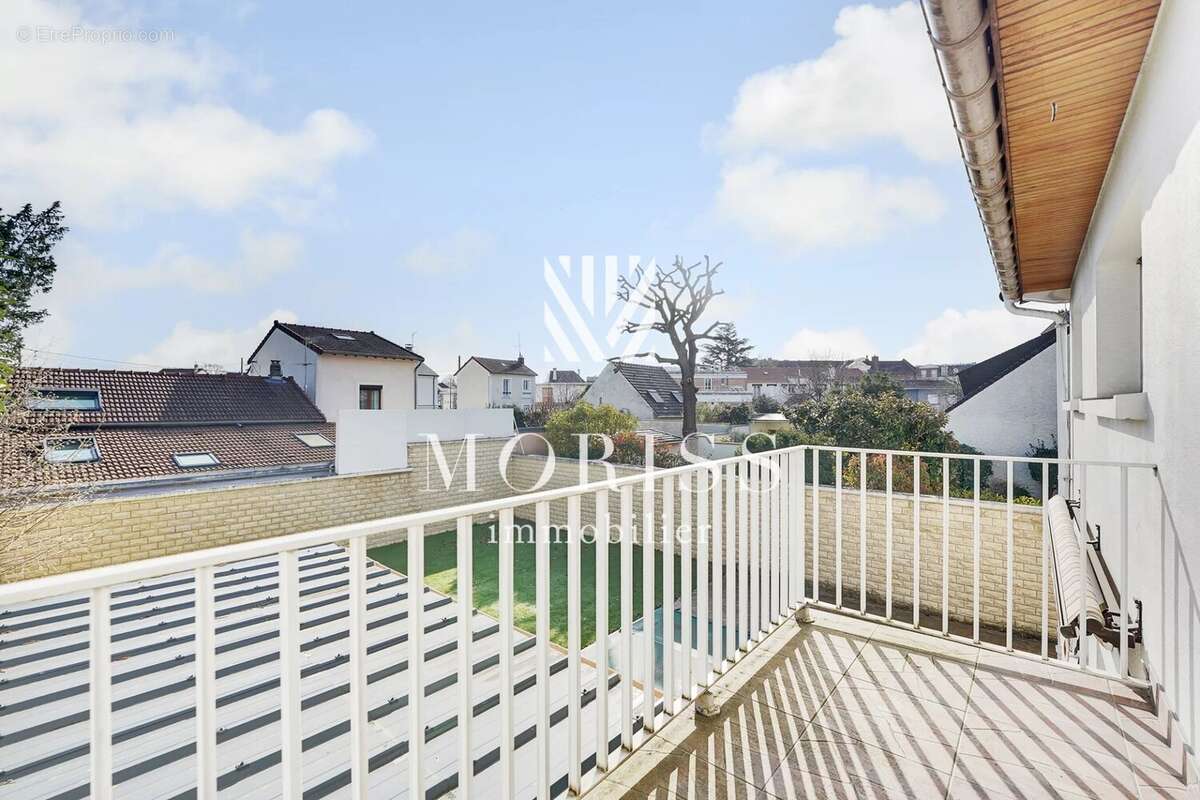 Maison à LES PAVILLONS-SOUS-BOIS