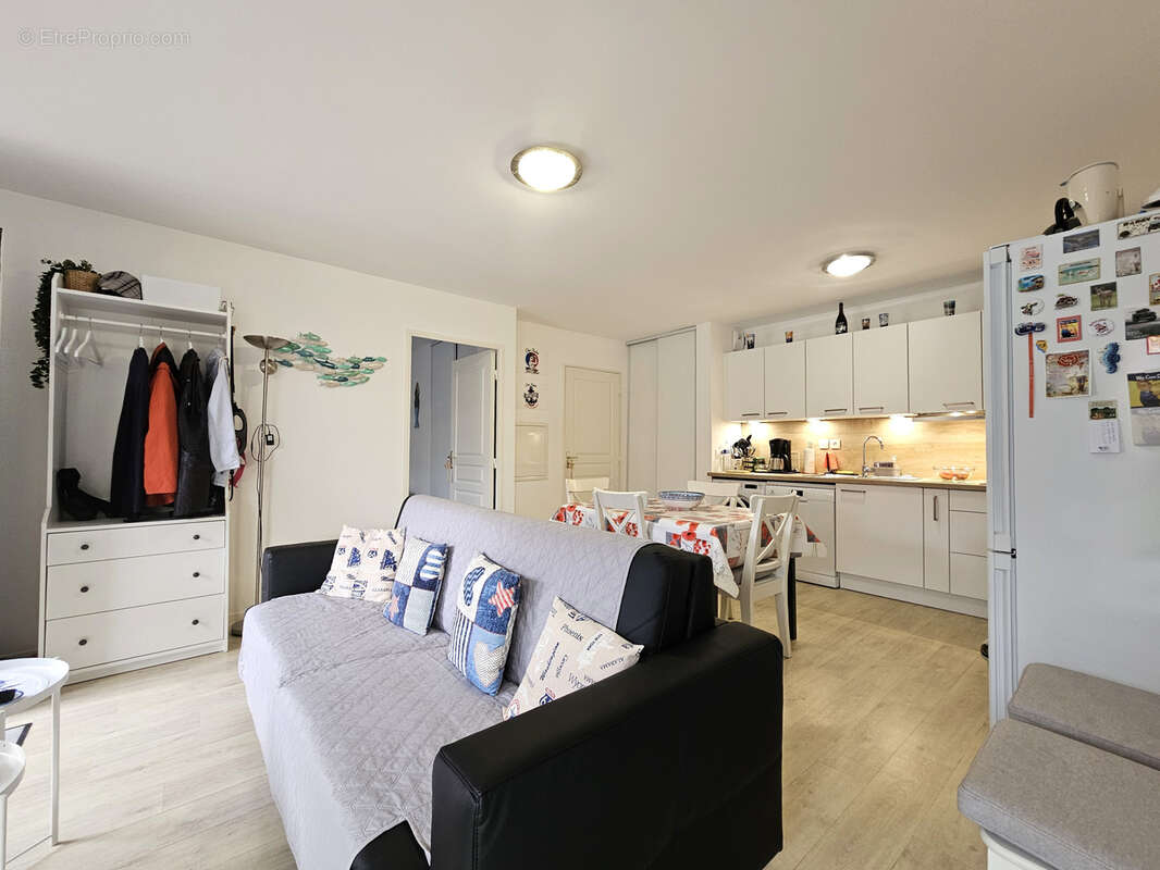 Appartement T3 - Terrasse - Parking - photo 2