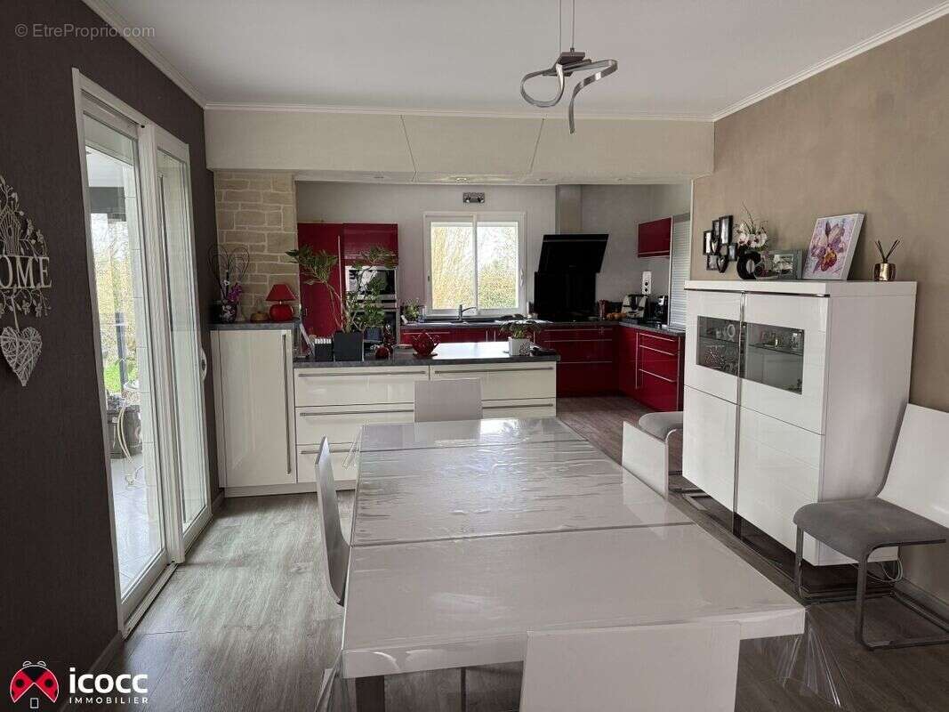 Maison à SAINT-MICHEL-EN-L'HERM