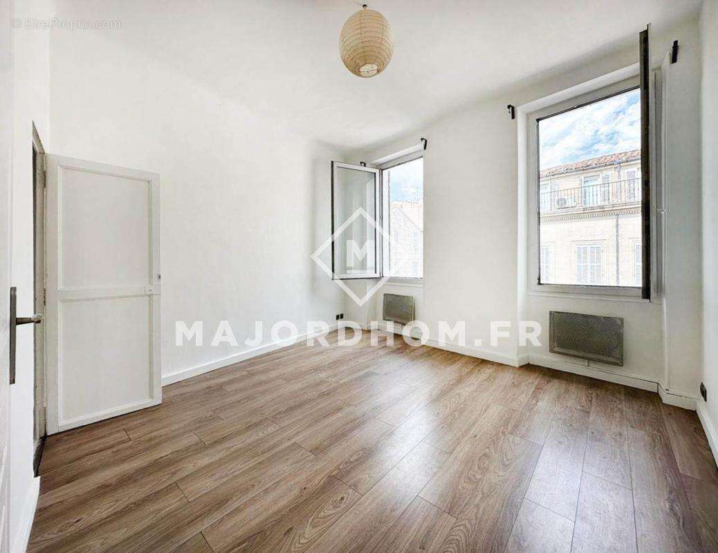 Appartement à MARSEILLE-6E