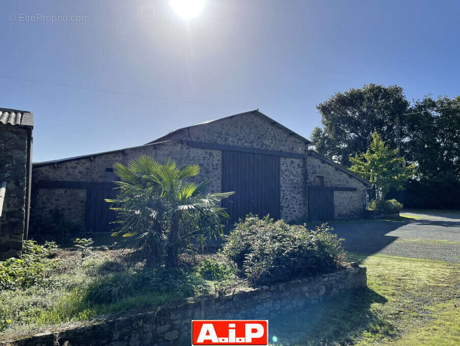 Maison à SAINT-MESMIN