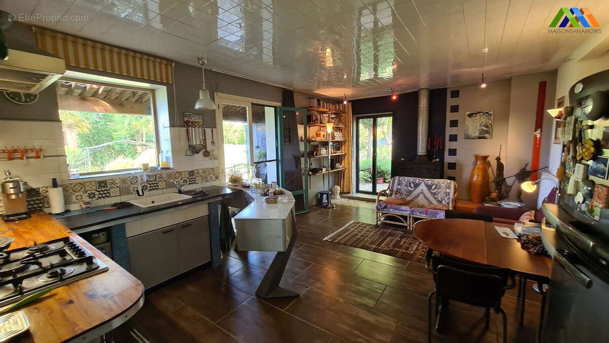 Maison 255 m² à Boulogne-Sur-Gesse  - photo 7