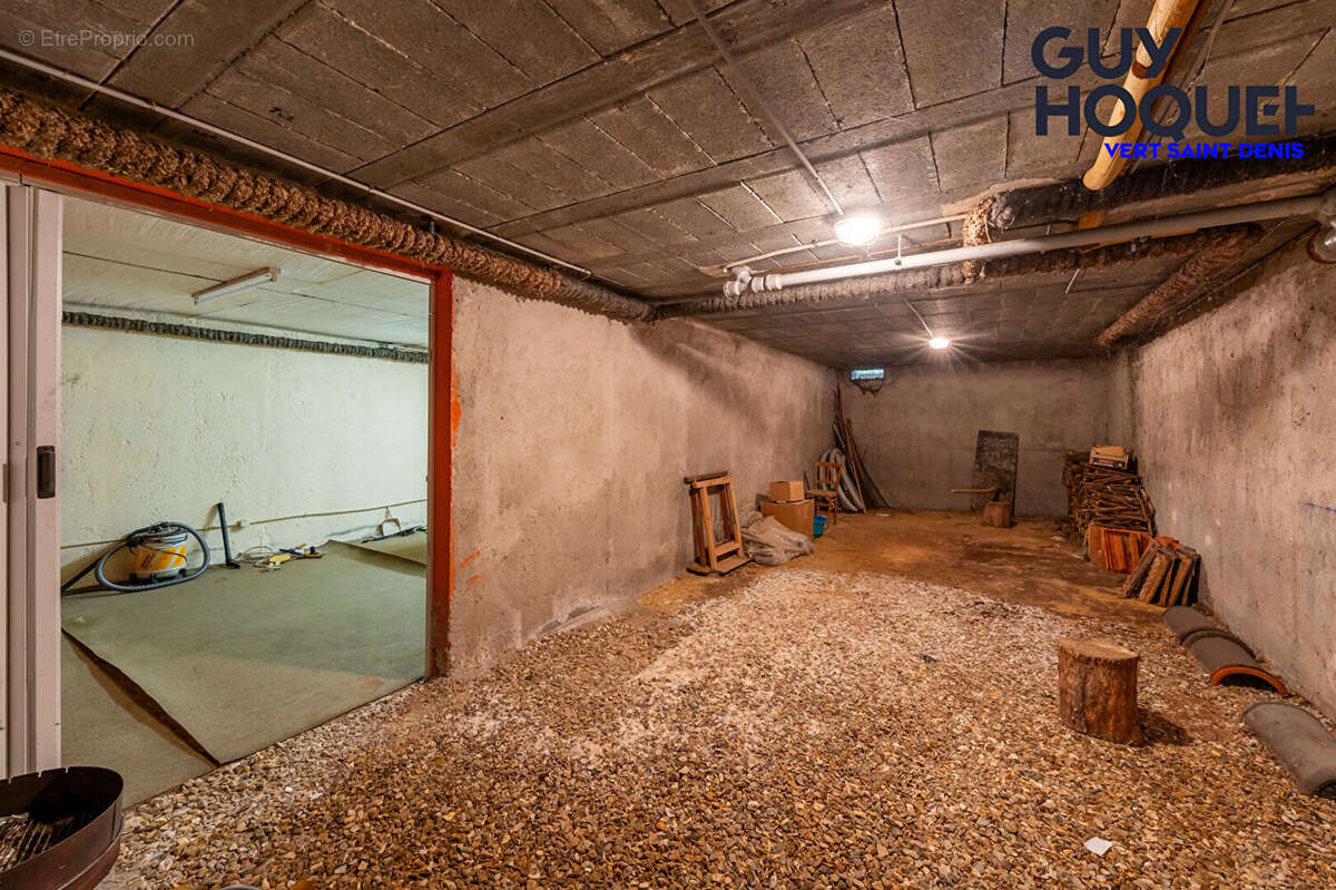 Maison à VERT-SAINT-DENIS