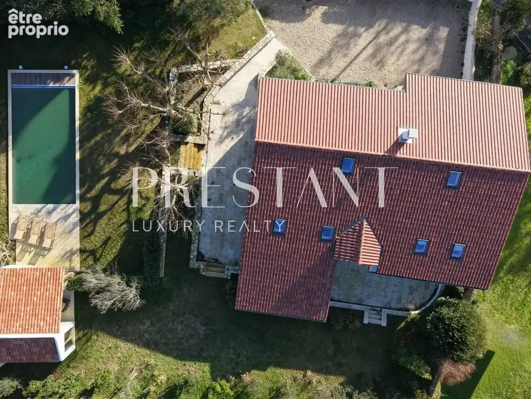 Propriété de Prestige à Bidart - Ferme du XVIIIème Rénovée avec Jardin Paysagé et Piscine - photo 25