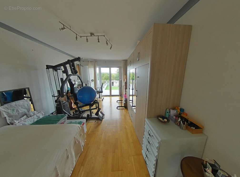 Appartement à AGINCOURT