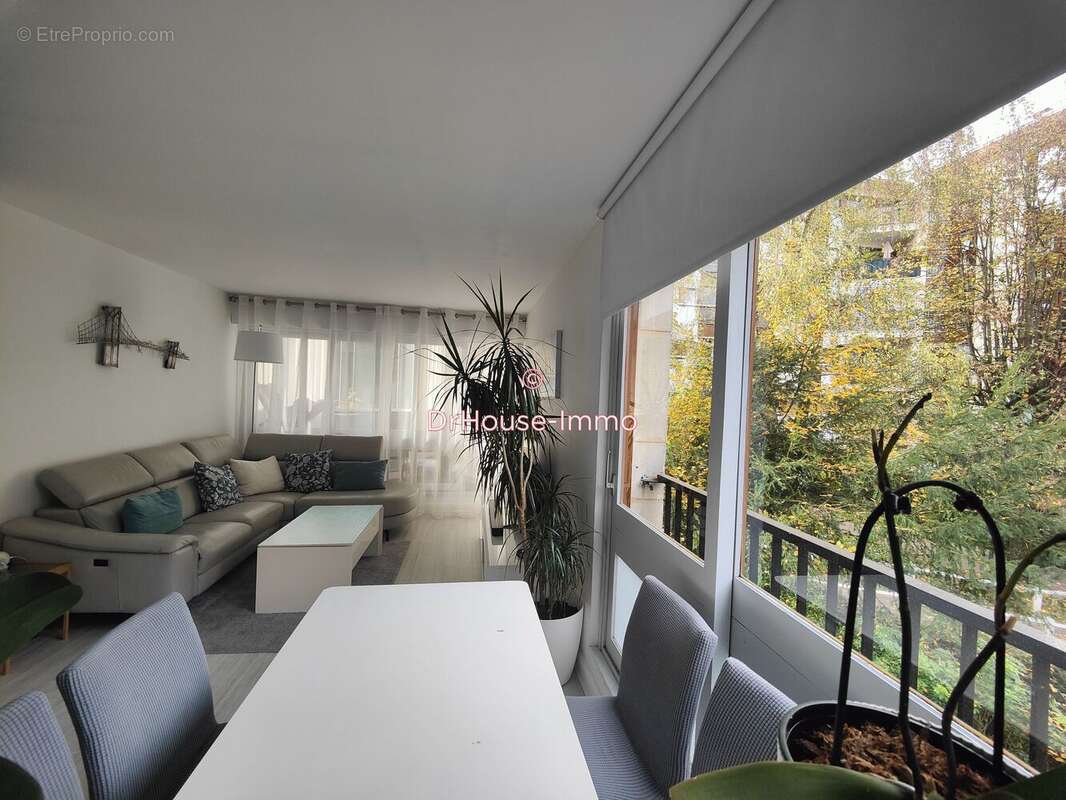 Appartement à LE CHESNAY