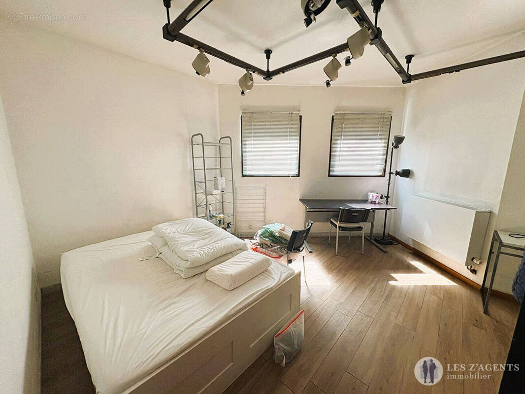 Appartement à SAINT-MARTIN-D'HERES