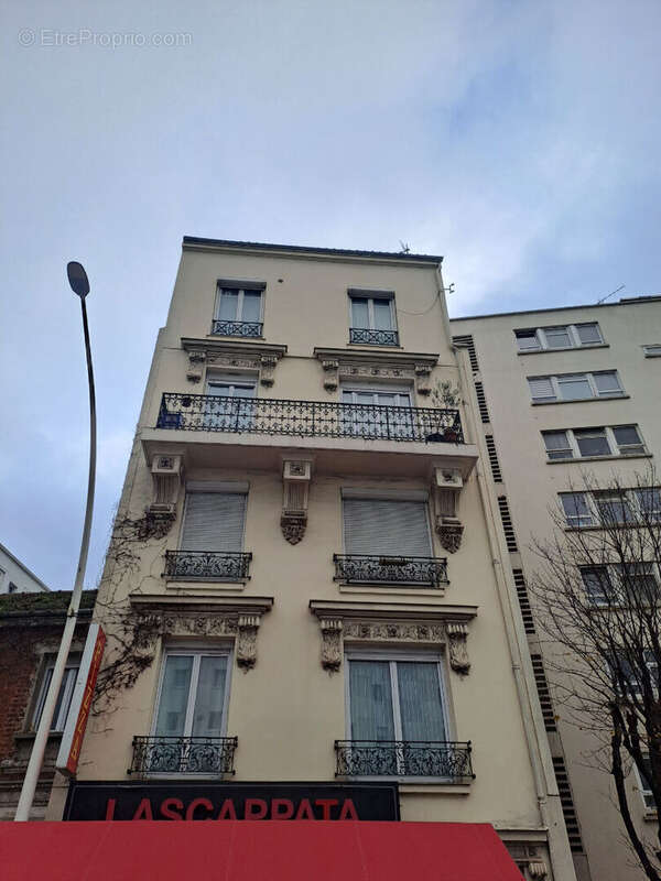 Appartement à MONTROUGE