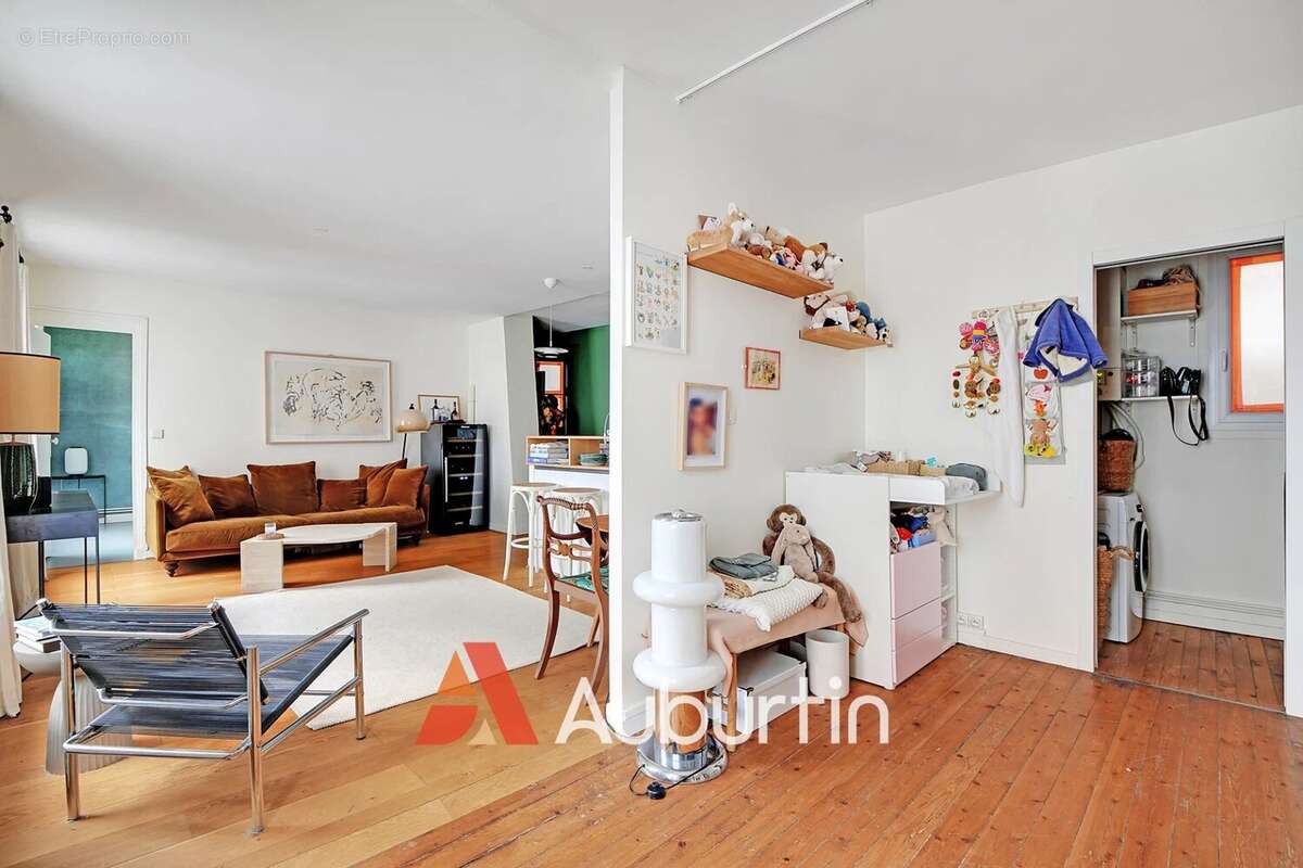 Appartement à PARIS-18E