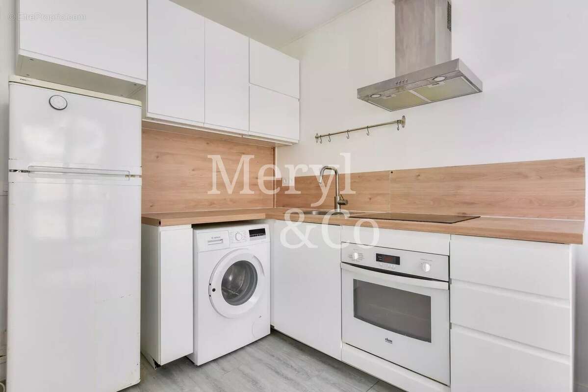 Appartement à PARIS-17E