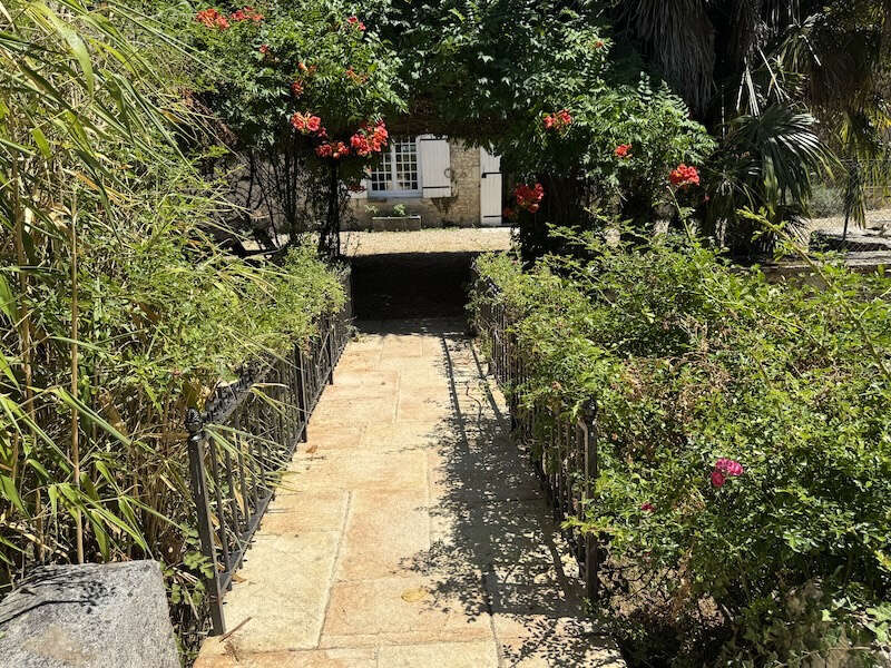 Magnifique moulin avec une piscine, des bois, verger, prairie et piscine couverte- pas des voisins proches - photo 18