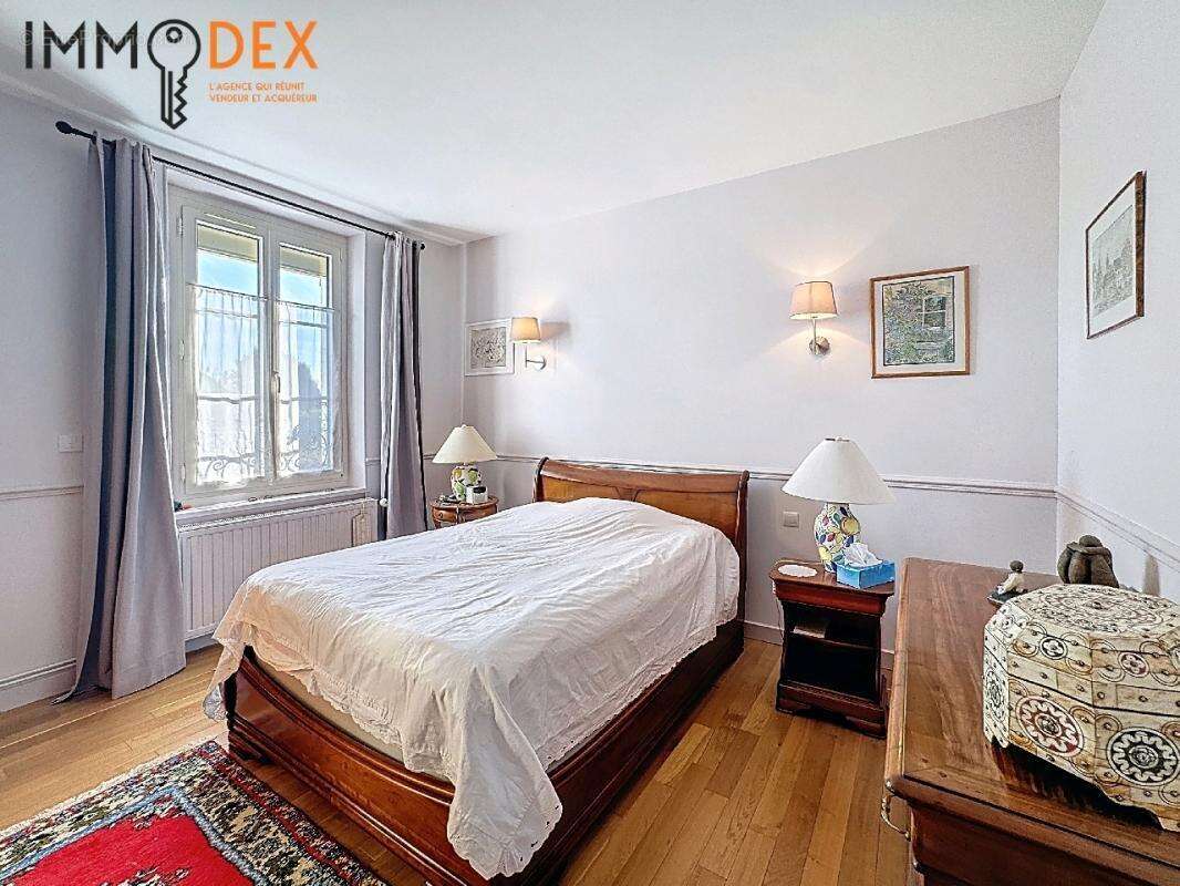 Maison à SAINT-BRICE-COURCELLES