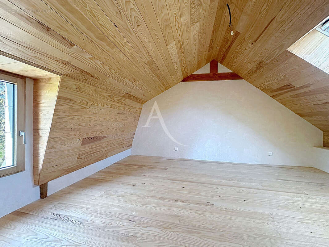 Maison à BRISSAC-QUINCE