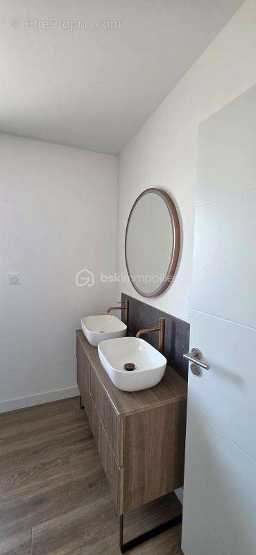 Maison à SAINT-SYLVAIN-D'ANJOU