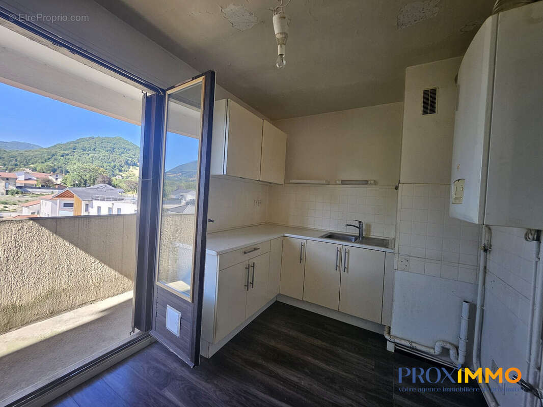 Appartement 63 m² à Voiron  - photo 5