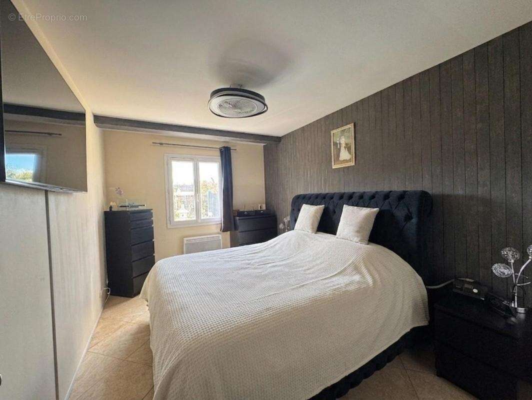 Maison à PONT-SUR-YONNE