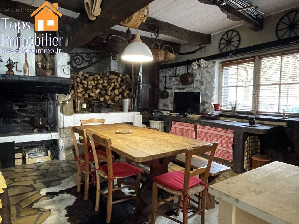 Maison à BOR-ET-BAR