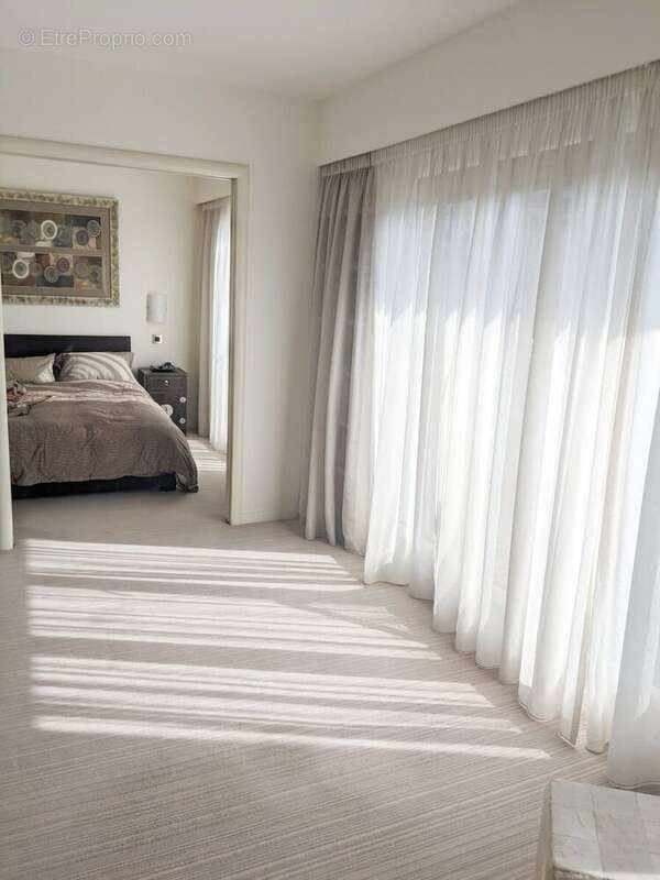 Photo 5 - Appartement à PARIS-15E