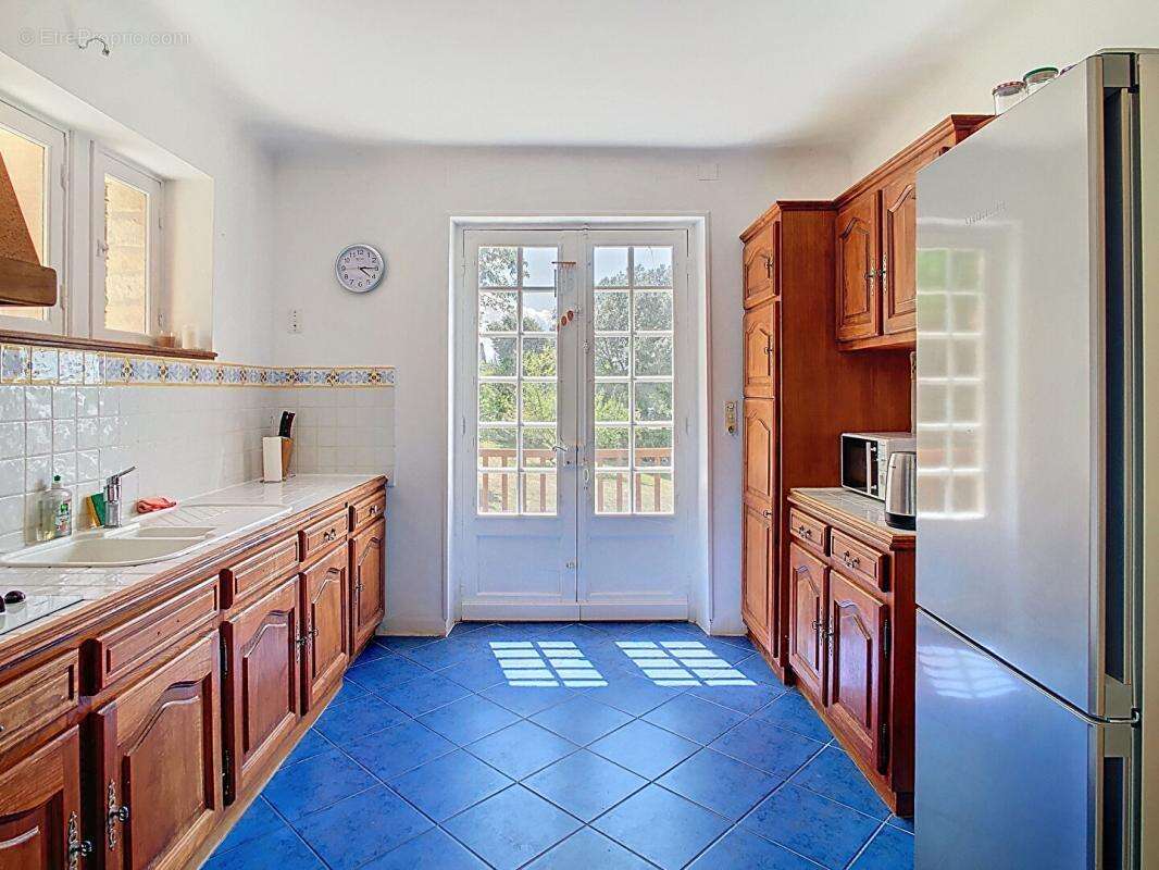 Maison à BEYNAC-ET-CAZENAC