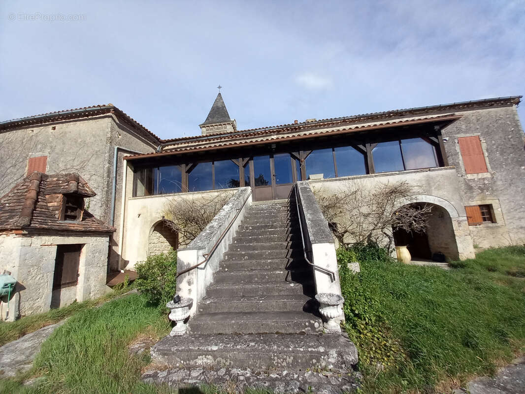 Maison à LACAPELLE-CABANAC