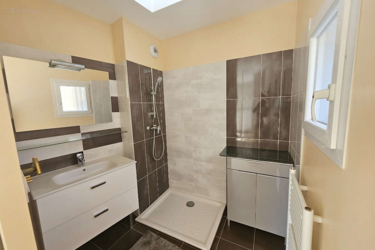 MIONS Centre - Appartement T2 - photo 9
