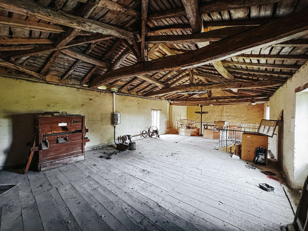 Maison à CHALLIGNAC