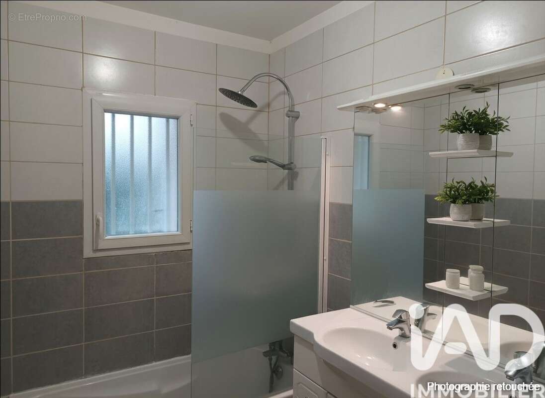 Photo 8 - Maison à LA CLISSE