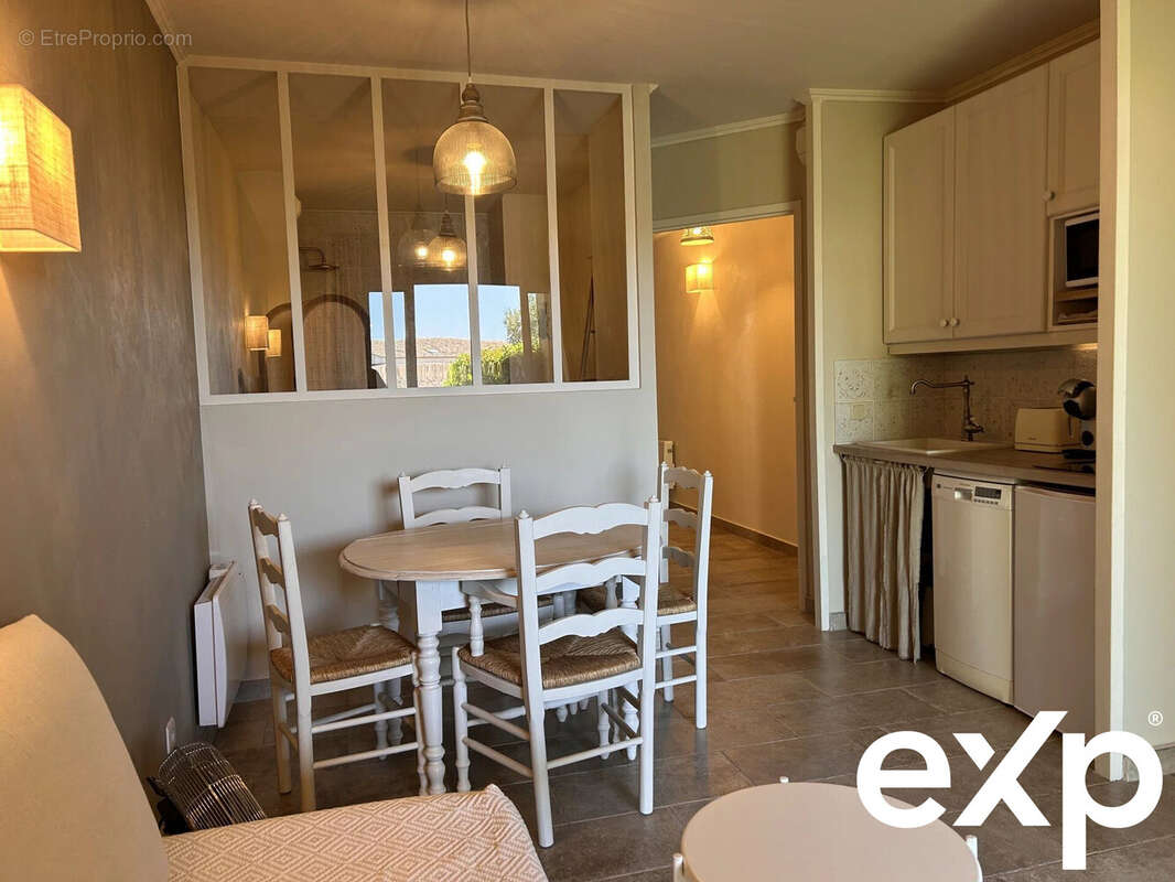 Appartement à MALLEMORT