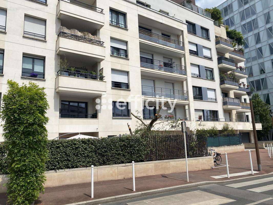 Appartement à ISSY-LES-MOULINEAUX