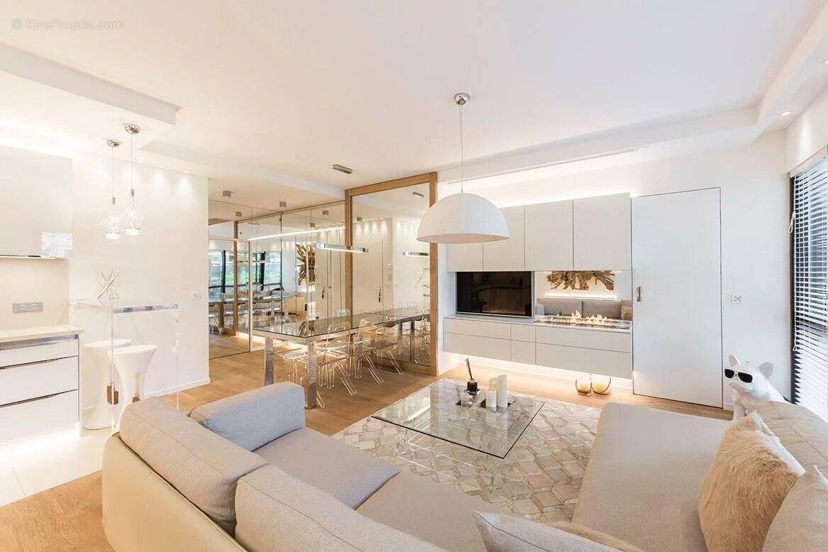 Appartement à LEVALLOIS-PERRET