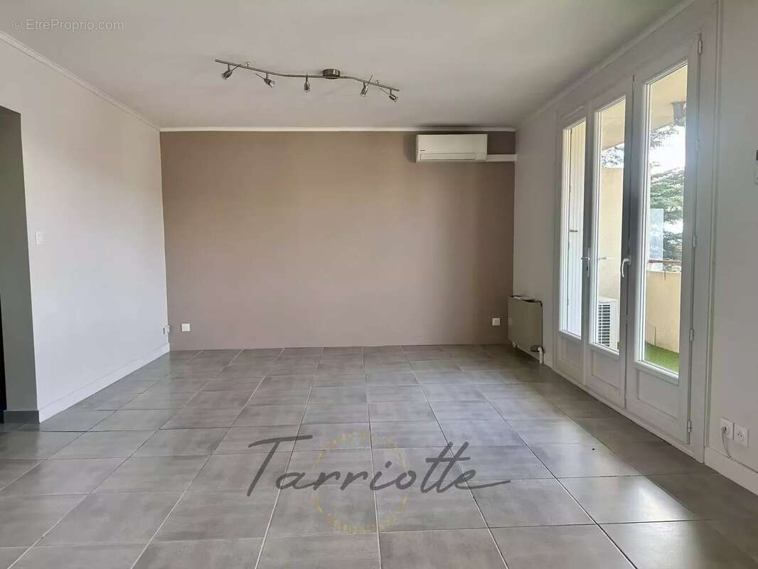 Appartement à MONTELIMAR