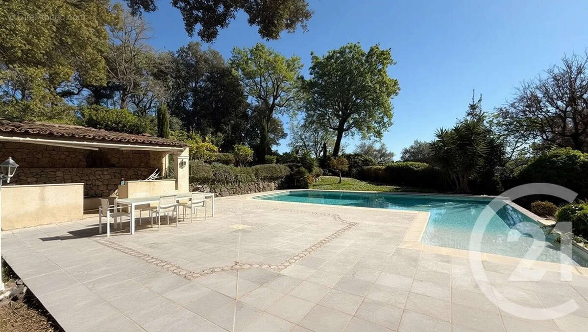 Maison à BIOT