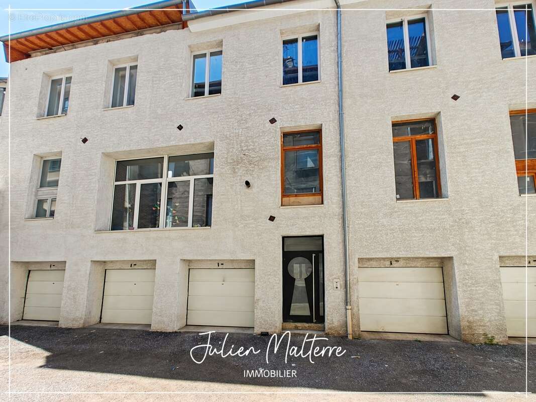 SAINT ETIENNE (42) - Exceptionnel LOFT de 165 m² avec 5 chambres et garage - Quartier Tréfilerie - photo 59