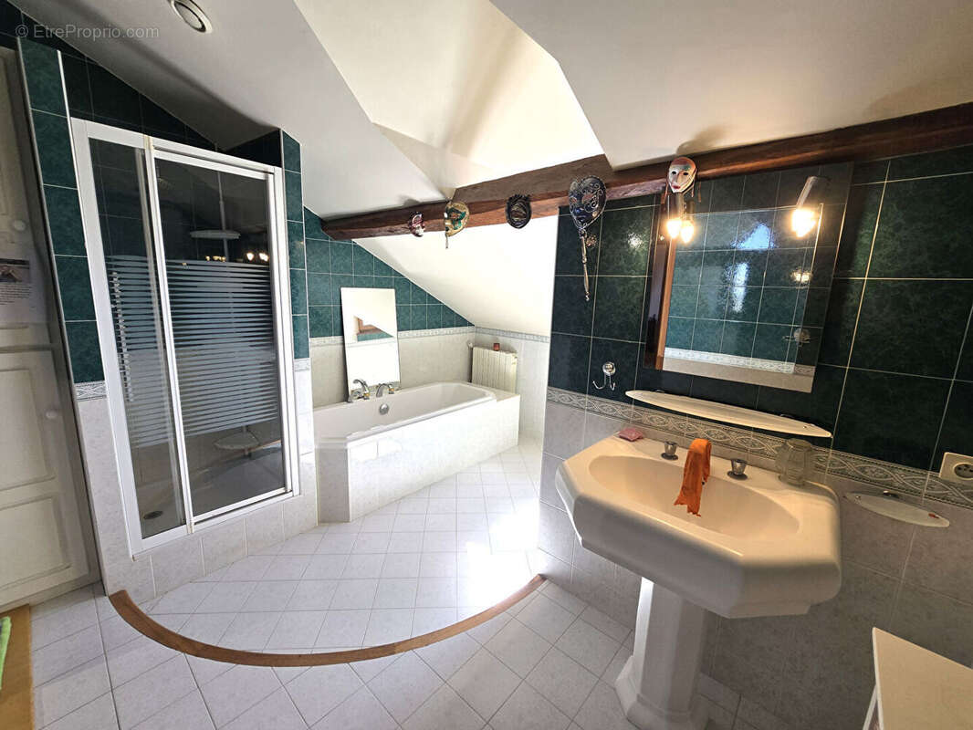 Maison à MAZEROLLES