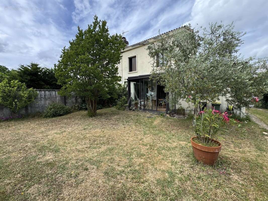 Maison à MERIGNAC