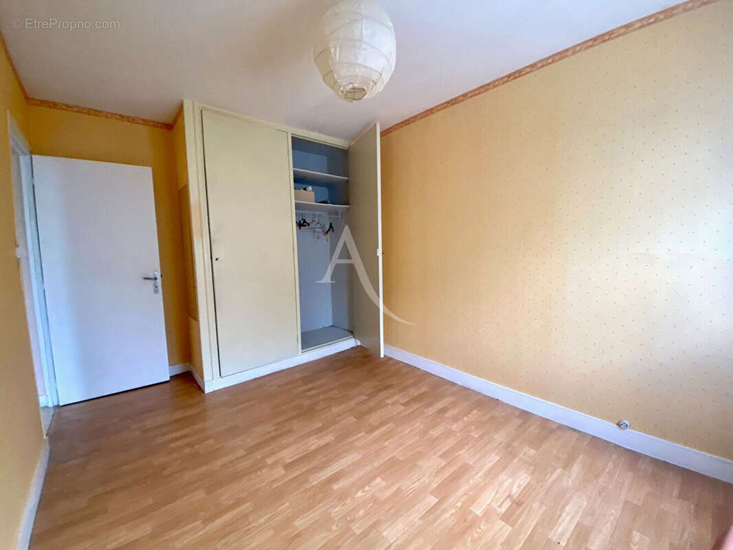 Appartement à SAINT-JEAN-DE-BRAYE