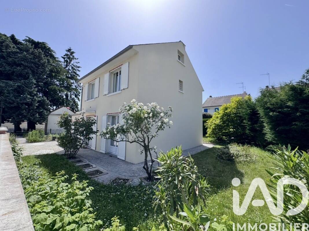 Photo 1 - Maison à SAINT-BRICE-SOUS-FORET