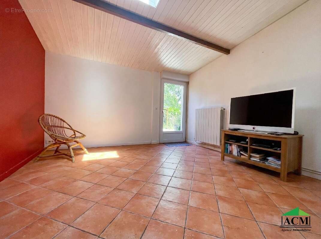 Maison 69 m² à Taverny  - photo 4
