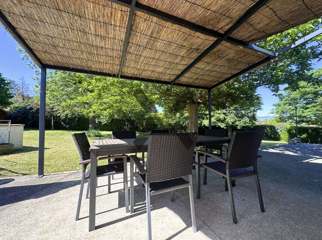 Maison à COMMELLE-VERNAY