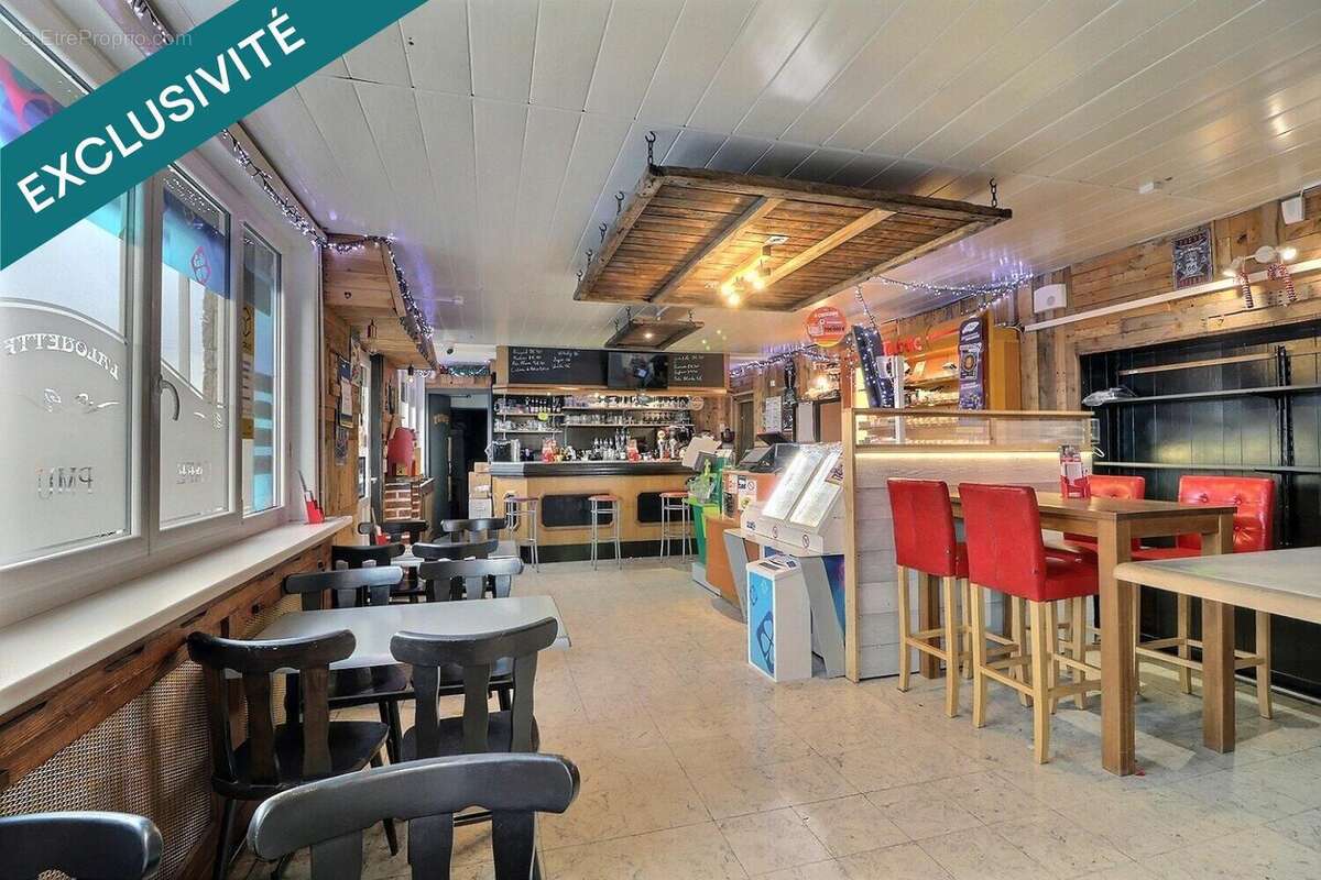 Photo 3 - Commerce à VIESLY