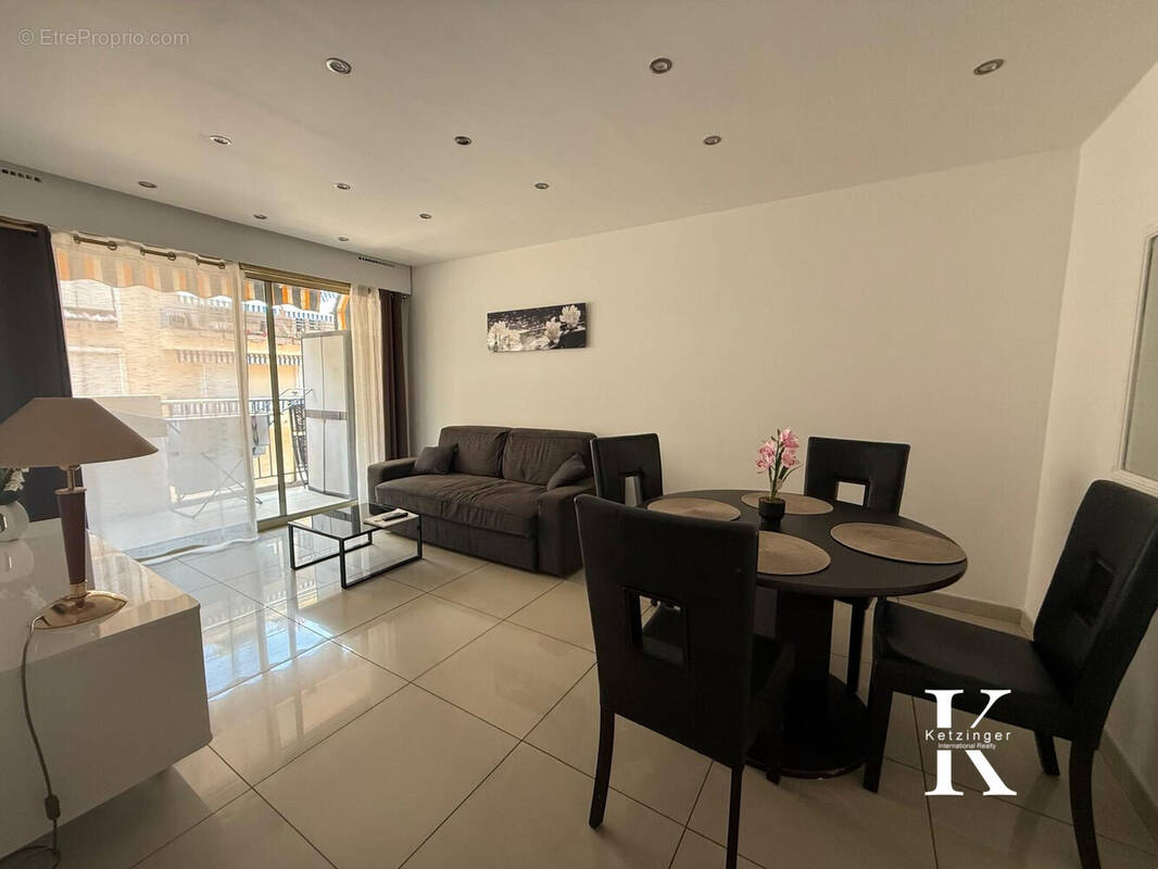 Appartement à CANNES