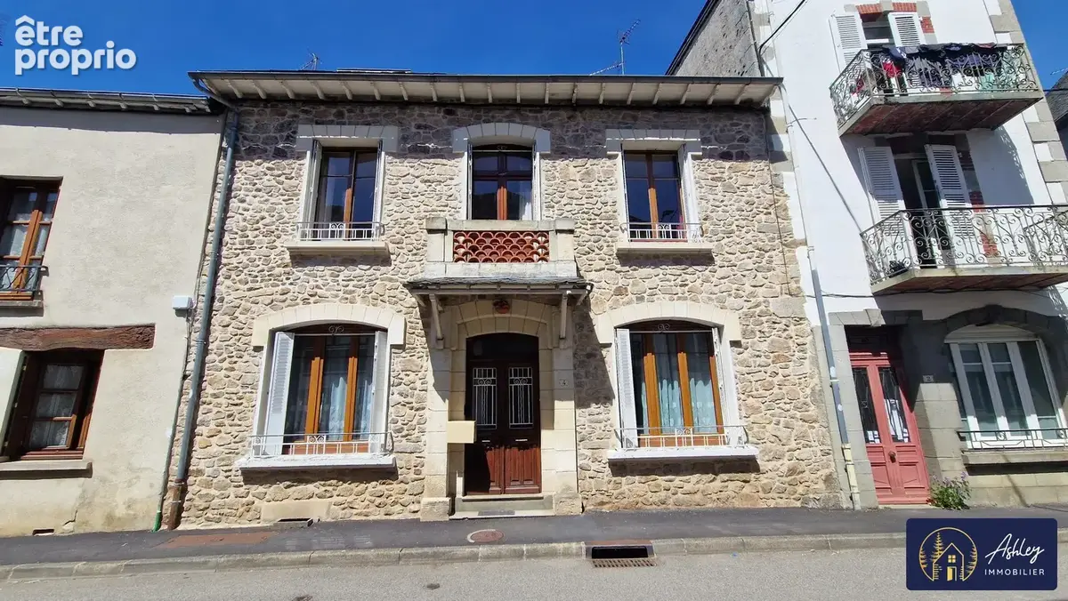 Maison à NEUVIC