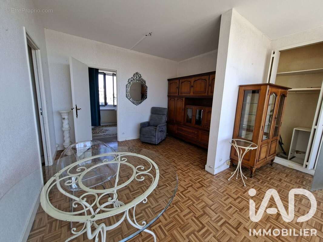 Appartement 48 m² à Le Mans  - photo 3