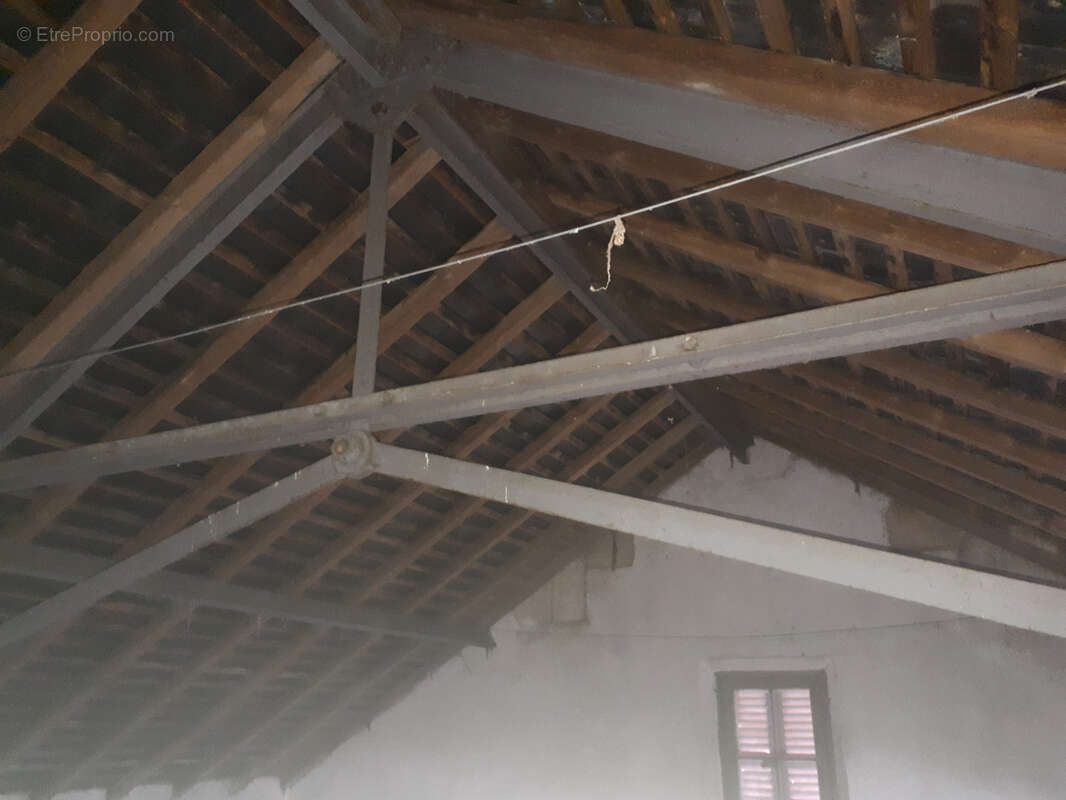 Maison à AVAILLES-LIMOUZINE