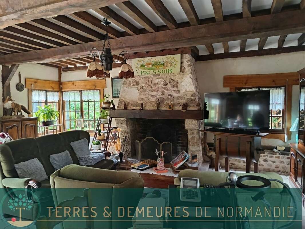 Maison à PONT-L'EVEQUE