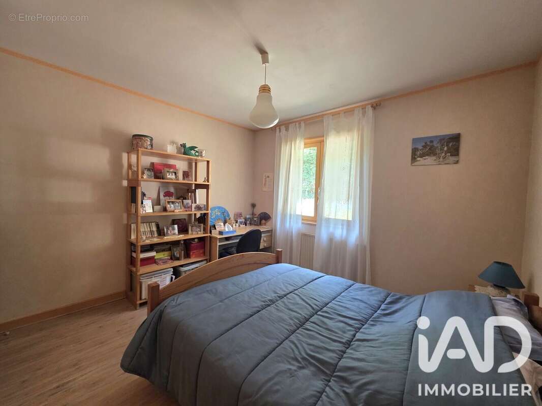 Maison 107 m² à Saint-Etienne  - photo 6