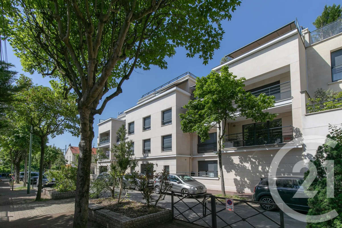 Appartement à SAINT-MAUR-DES-FOSSES