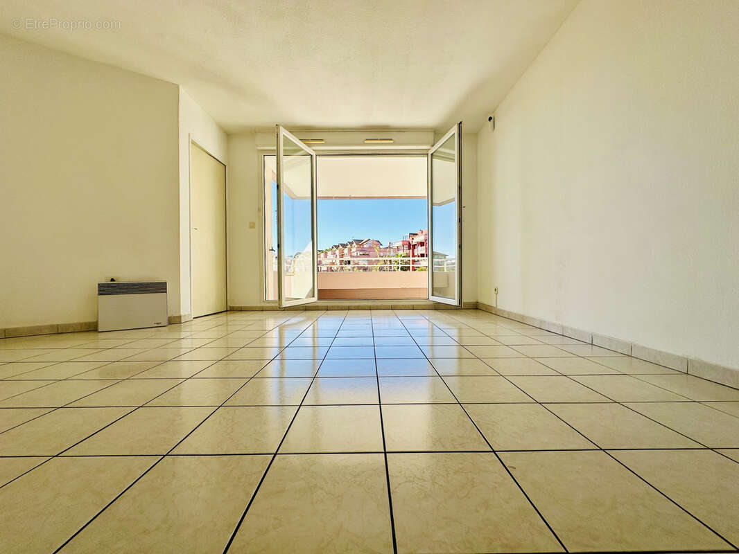 Appartement à LATTES