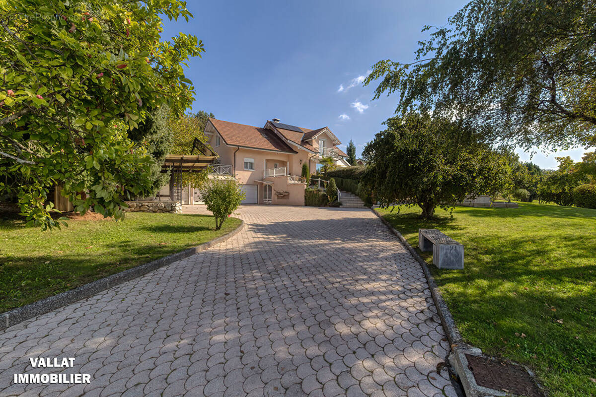Maison à SAINT-MARTIN-BELLEVUE